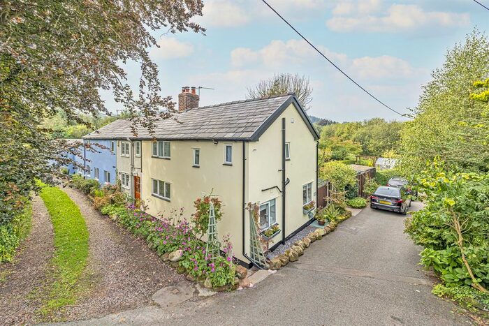3 Bedroom End Of Terrace House For Sale In Chestnut Lane, Frodsham, WA6