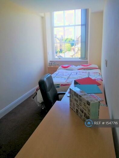 8 Bedroom Flat To Rent In Queen Street, Lancaster, LA1