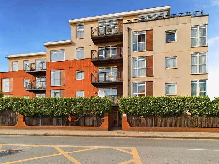 1 Bedroom Flat To Rent In Merton Road, Wimbledon, SW19