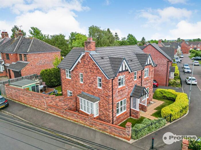 4 Bedroom Detached House To Rent In Yeoman Close, Hinckley, LE10