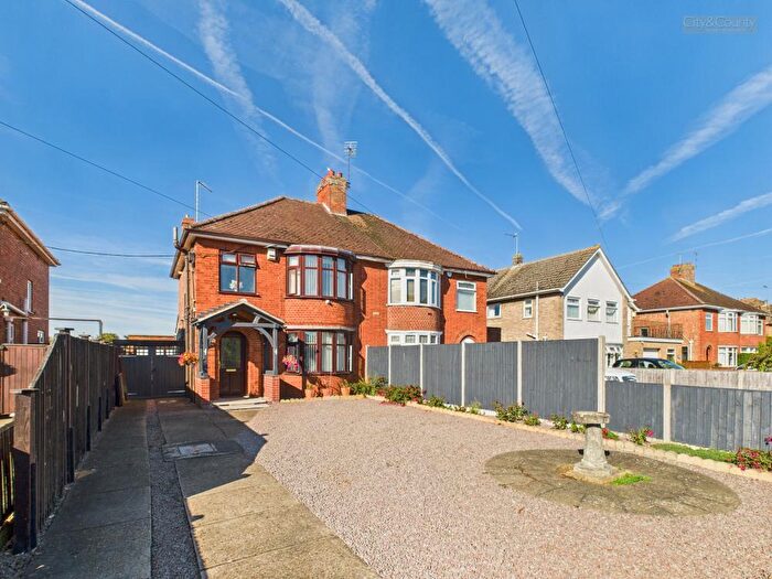 3 Bedroom Semi-Detached House For Sale In Fulbridge Road, Peterborough, PE4