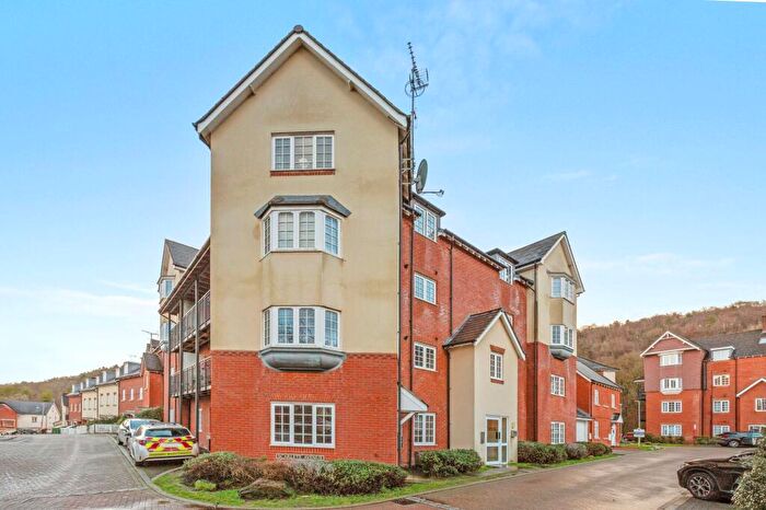 2 Bedroom Maisonette For Sale In Scarlett Avenue, Wendover, HP22