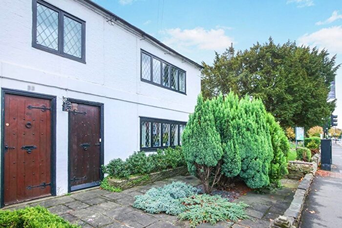 3 Bedroom Semi Detached House For Sale In Tadcaster Road, Dringhouses, York, YO24