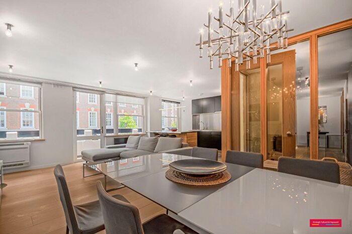 3 Bedroom Flat To Rent In Weymouth Street, London, W1W