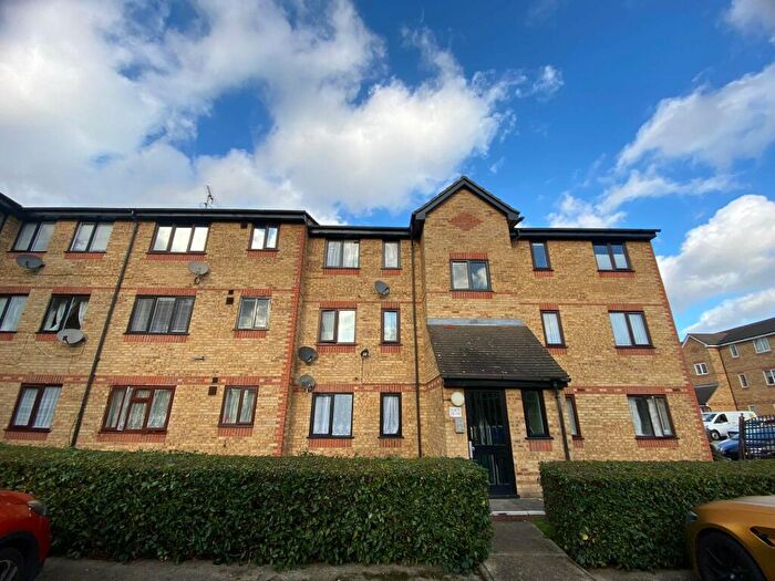 1 Bedroom Flat To Rent In Milestone Close, N9