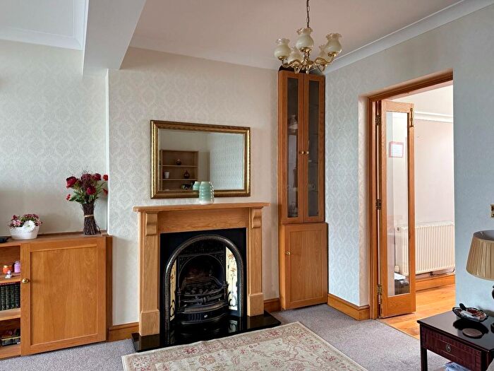 3 Bedroom Terraced House For Sale In Redlands Road, Penarth, CF64