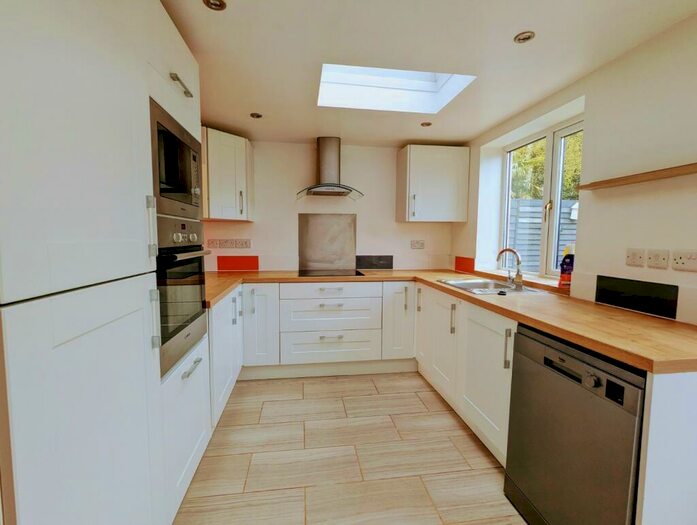 3 Bedroom House To Rent In East Hill Lane, Bramerton, Norwich, NR14