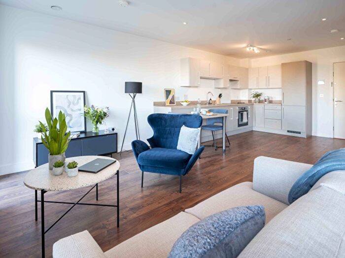 2 Bedroom Flat To Rent In Barking Wharf Square, Barking, IG11