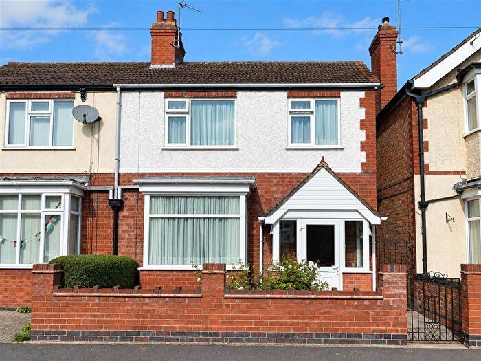 3 Bedroom Semi-Detached House For Sale In Brighton Avenue, Wigston, LE18