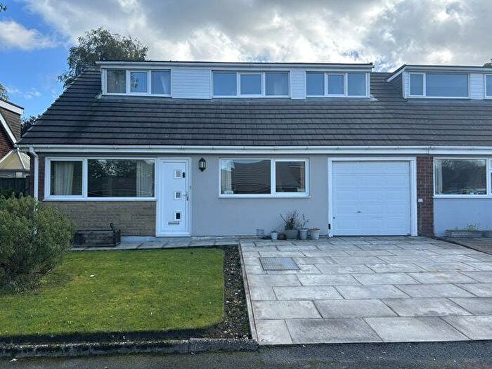 4 Bedroom Property To Rent In Davenport Fold Road, Harwood, Bolton, BL2