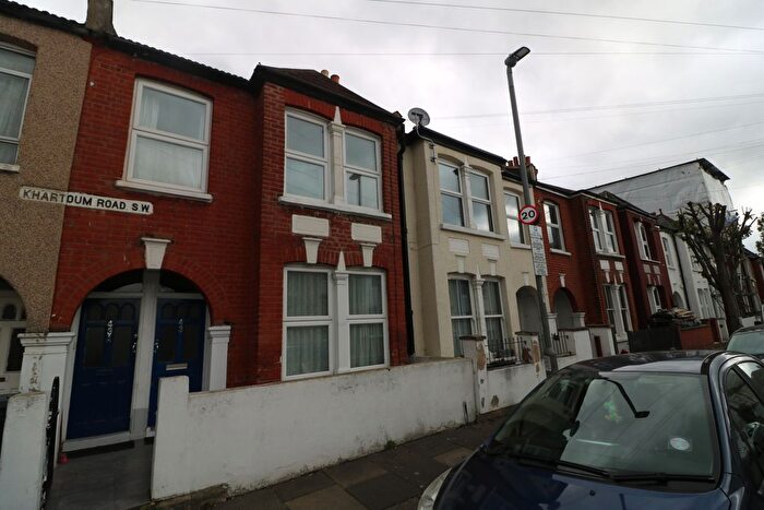 3 Bedroom Maisonette To Rent In Khartoum Road, London, SW17