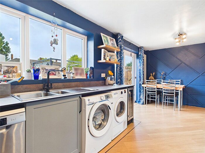 3 Bedroom Terraced House For Sale In Newland Road, Bristol, BS13