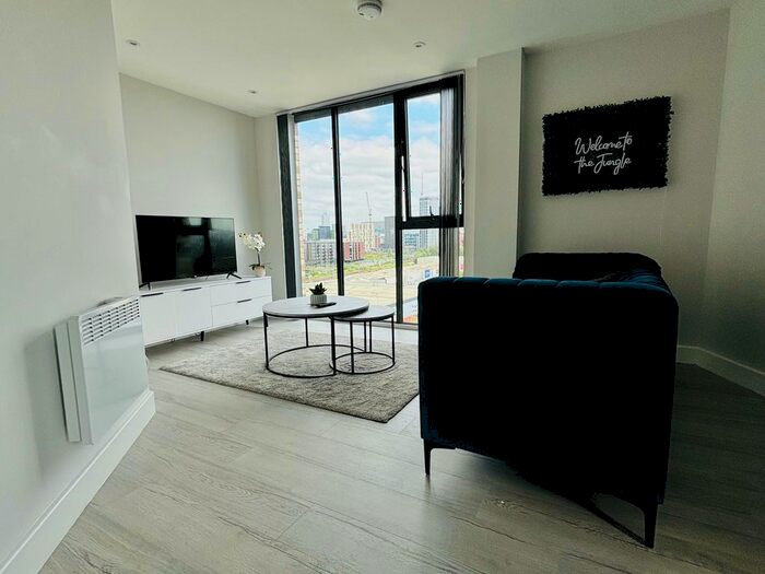 2 Bedroom Flat To Rent In Oldfield Road, Salford, M5