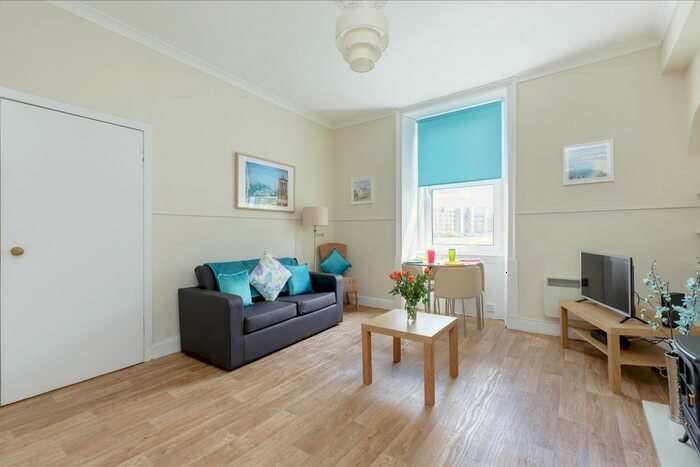 1 Bedroom Flat To Rent In Caledonian Crescent, Edinburgh, EH11