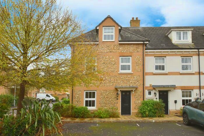 4 Bedroom End Of Terrace House To Rent In Bailey Lane, Wilton, SP2