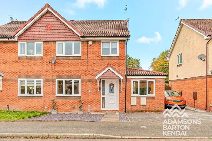 4 Bedroom Semi-Detached House For Sale In Oakshaw Drive, Norden, OL12
