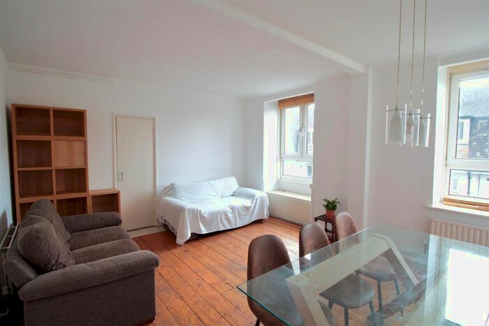 2 Bedroom Flat To Rent In Brixton Hill, London, SW2