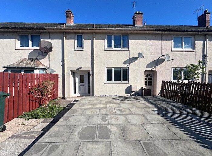 3 Bedroom Terraced House For Sale In Claverhouse Drive, Edinburgh, Midlothian, EH16