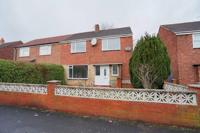 3 Bedroom Semi-Detached House To Rent In Fair View, West Rainton, Houghton-Le, Spring, DH4
