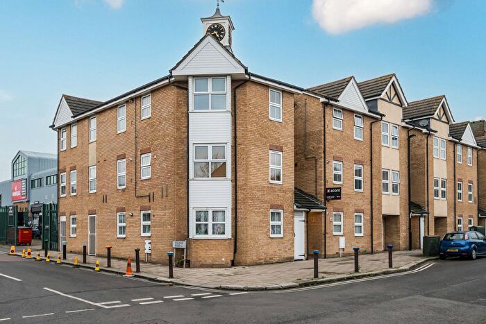 2 Bedroom Flat For Sale In Wastdale Road, London, SE23