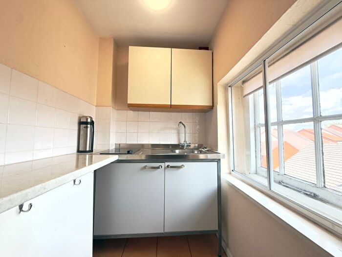 Studio To Rent In High Street, Birmingham, B46
