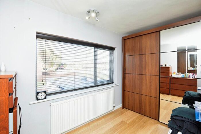 3 Bedroom Detached House For Sale In Nevis Close, Stenson Fields, Derby, DE24