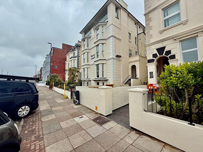 2 Bedroom Flat To Rent In Clarence Parade, Southsea, PO5