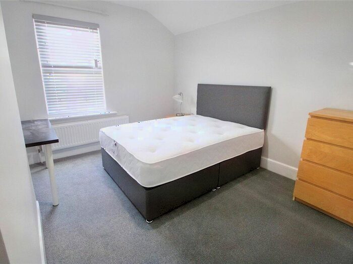 1 Bedroom House To Rent In Clift House Road, Bristol, BS3