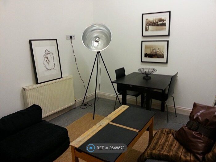 1 Bedroom Flat To Rent In Battersea Bridge Rd, London, SW11