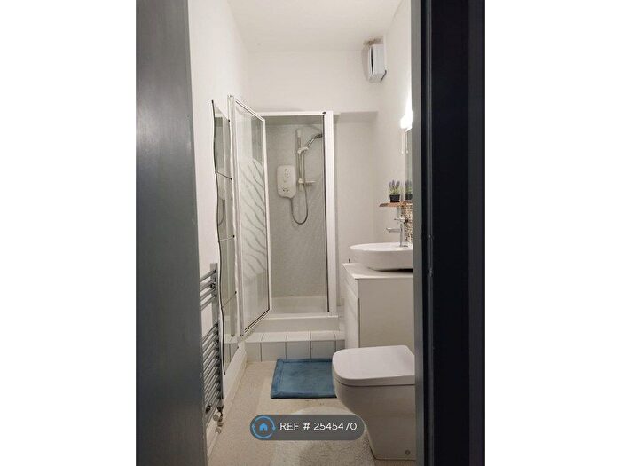 1 Bedroom Flat To Rent In Jute Street, Aberdeen, AB24