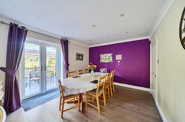 5 Bedroom Detached House For Sale In Winchester Road, Bassett, Southampton, Hampshire, SO16