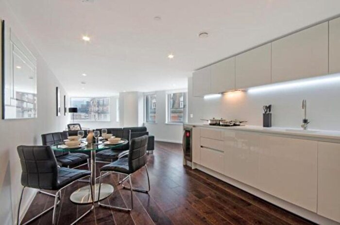 2 Bedroom Flat To Rent In Eagle Point, City Road, London, EC1V