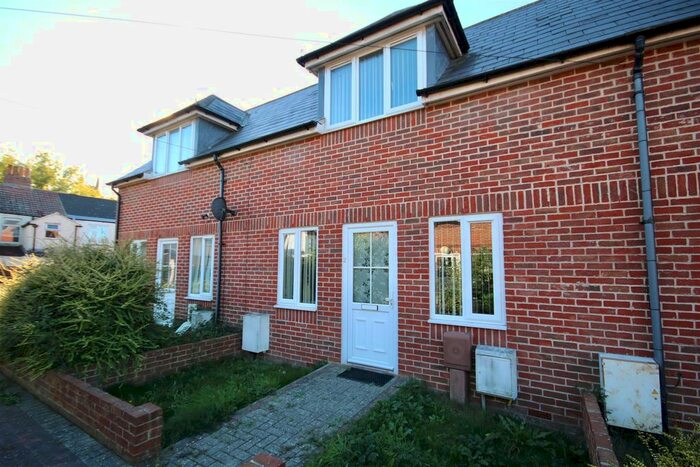 1 Bedroom Flat To Rent In Taylor Court, Portsmouth, Hampshire, PO1