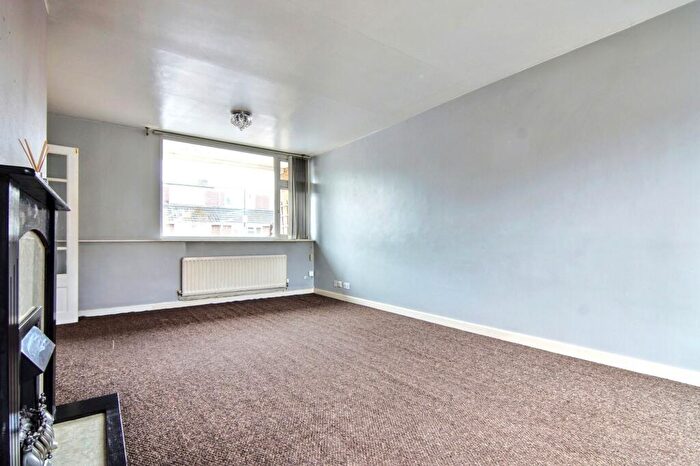 3 Bedroom Terraced House For Sale In Mellowship Road, Coventry, CV5