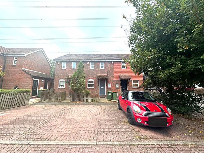 2 Bedroom Terraced House To Rent In Barry Road, London, E6
