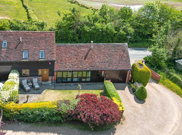 2 Bedroom Barn Conversion For Sale In Edgioake Lane, Astwood Bank, Redditch, B96