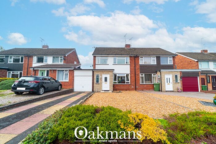 3 Bedroom Semi-Detached House For Sale In Crestwood Avenue, Kidderminster, DY11