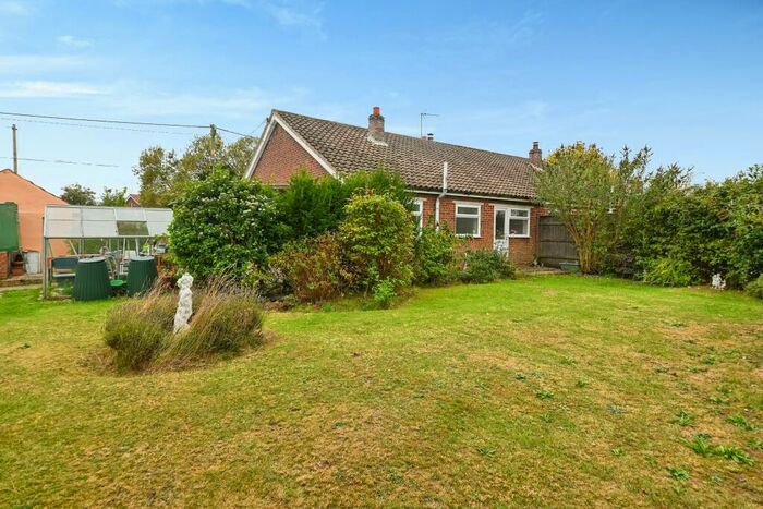2 Bedroom Bungalow For Sale In Stones Green, Harwich, Essex, CO12