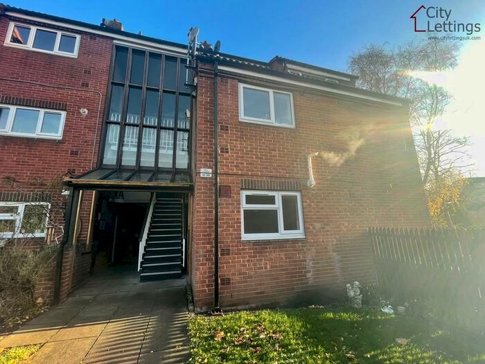 3 Bedroom Flat To Rent In North Sherwood Street, NG1