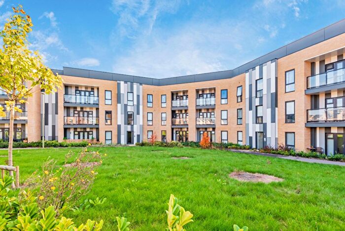 2 Bedroom Flat For Sale In Cashmere Drive, Andover, SP11