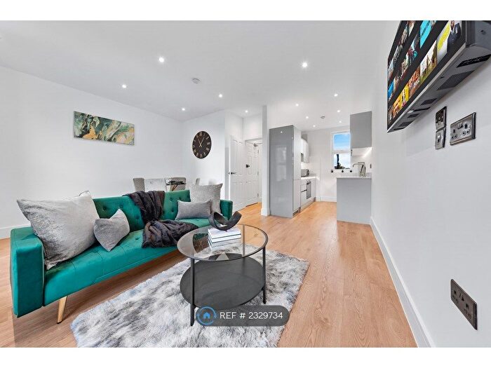 1 Bedroom Flat To Rent In Concanon Road, London, SW2