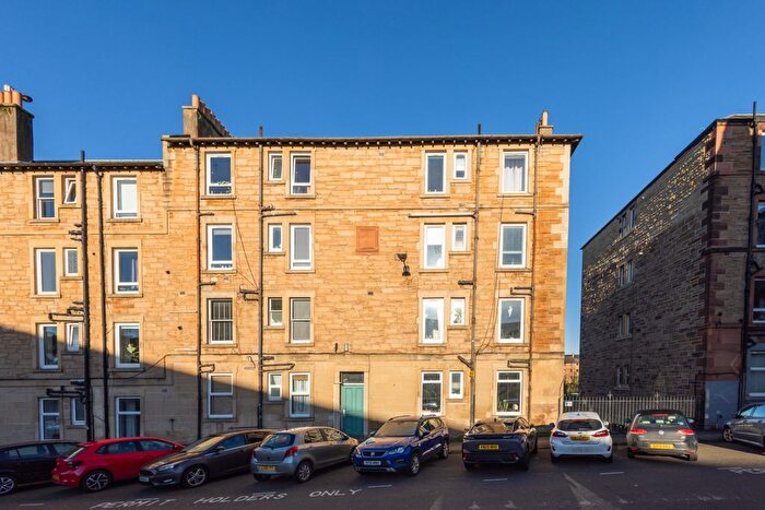 1 Bedroom Flat For Sale In / Bothwell Street, Easter Road, EH7