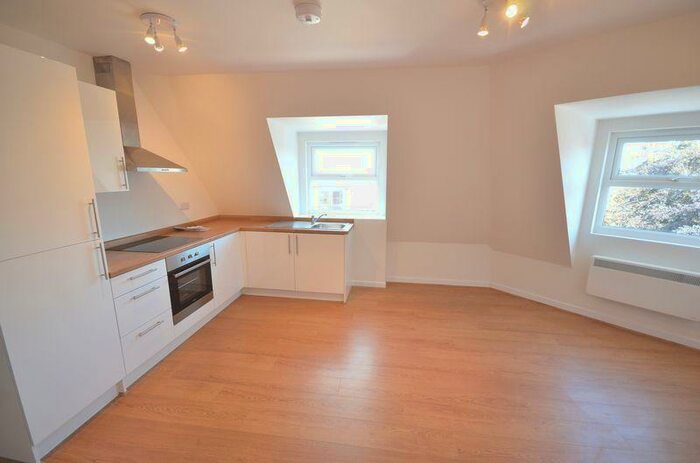 1 Bedroom Flat To Rent In Christchurch Road, Bournemouth, BH7