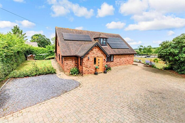 5 Bedroom Detached Bungalow For Sale In Priestwood Road, Meopham, Gravesend, Kent, DA13