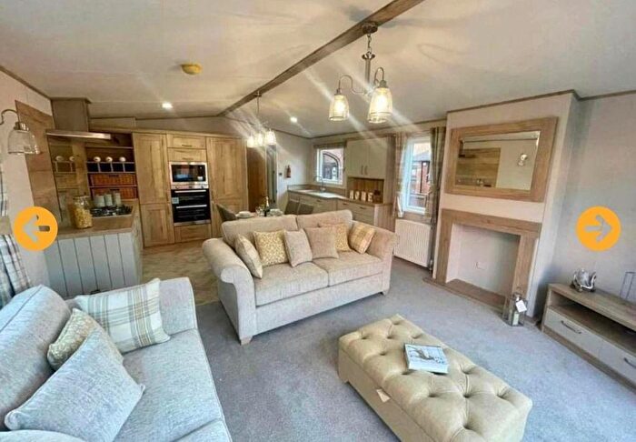 2 Bedroom Park Home For Sale In Hafton, Hunters Quay, Dunoon, PA23