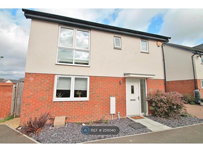 3 Bedroom Detached House To Rent In Hither Fields, Gravesend, DA11