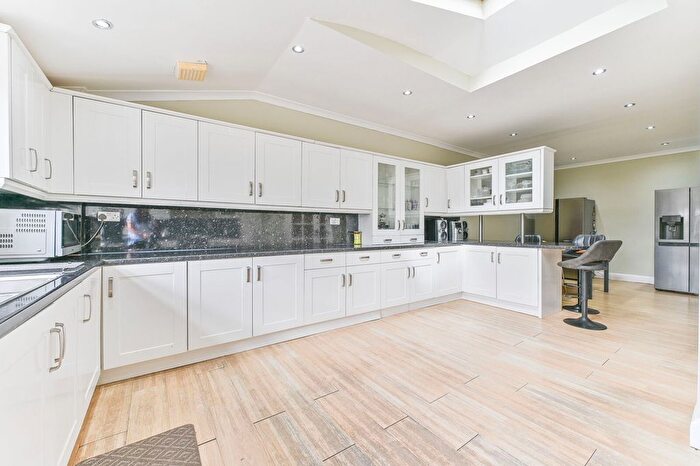 6 Bedroom Semi-Detached House For Sale In Hill Crescent, Worcester Park, KT4