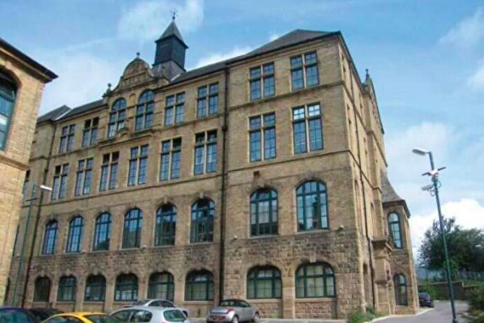 2 Bedroom Flat For Sale In Flat, Byron Halls, Byron Street, Bradford, BD3