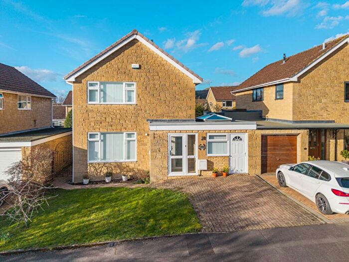 4 Bedroom Link Detached House For Sale In Piccadilly Way, Prestbury, Cheltenham, GL52
