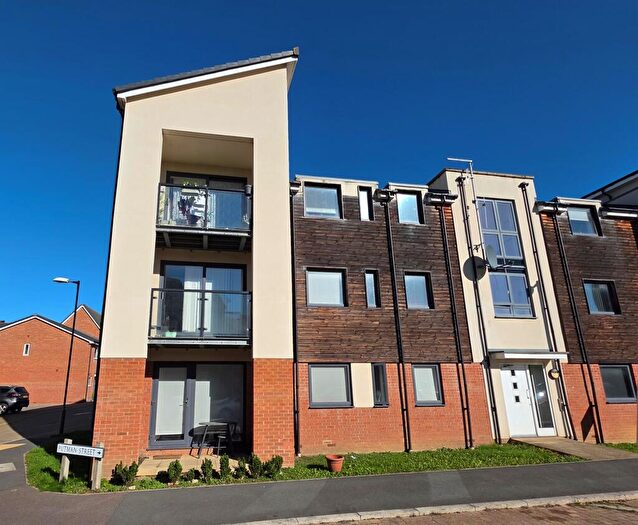 2 Bedroom Flat For Sale In Putman Street, Aylesbury, HP19